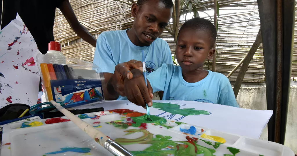 Atelier Artistique : Quand l’Art Donne la Parole aux Enfants à Besoins Spéciaux